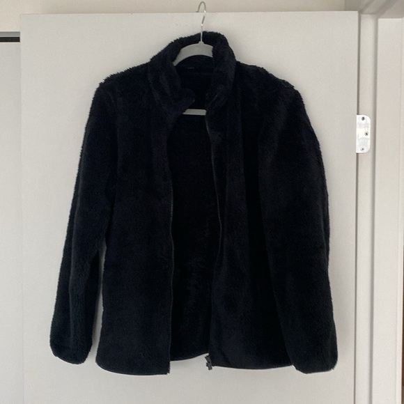Uniqlo Fluffy Yarn Fleece Full-Zip Jacket, Black, size M. - Picture 4 of 6